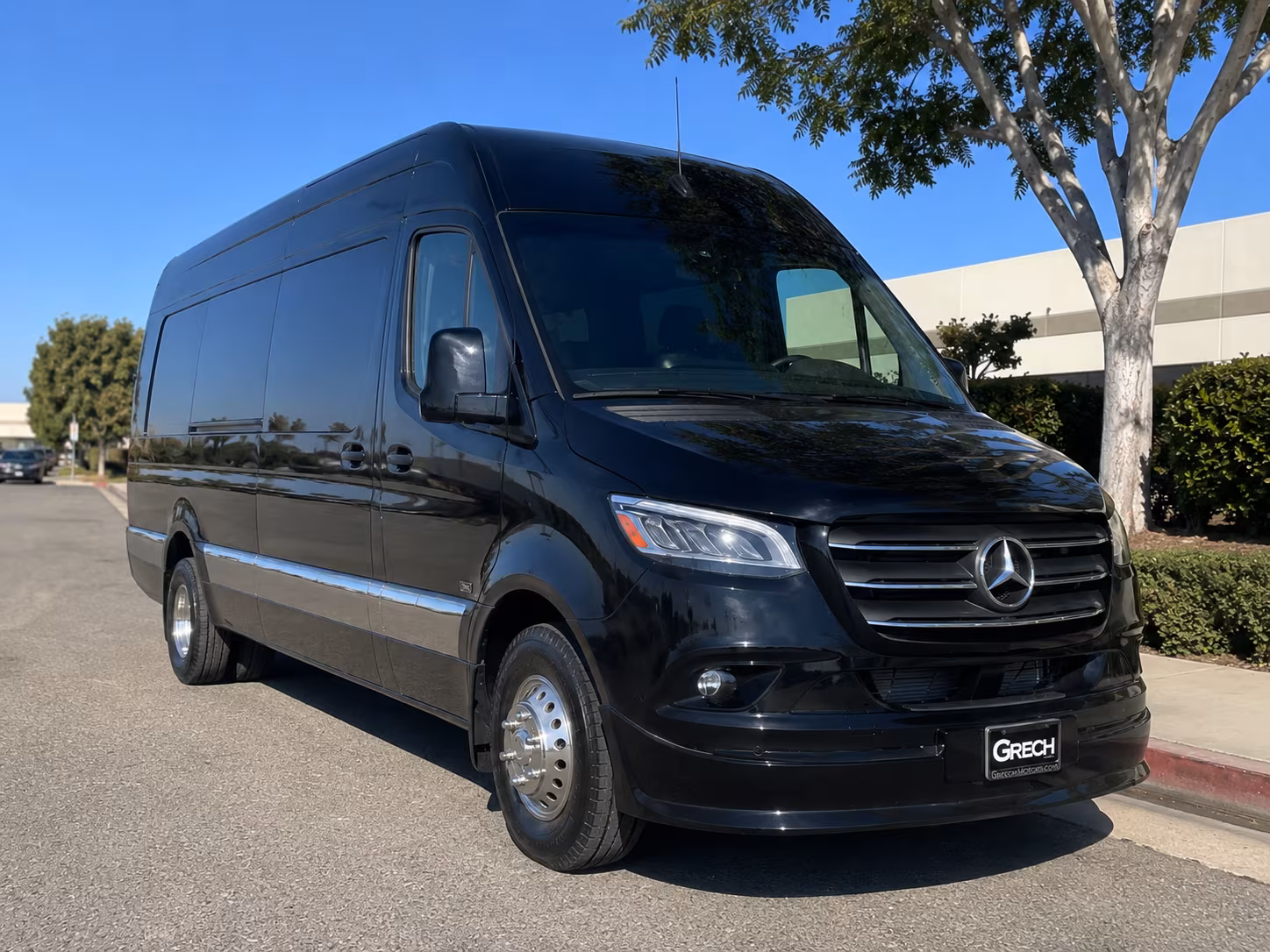 newport beach long distance transportation onboard seating