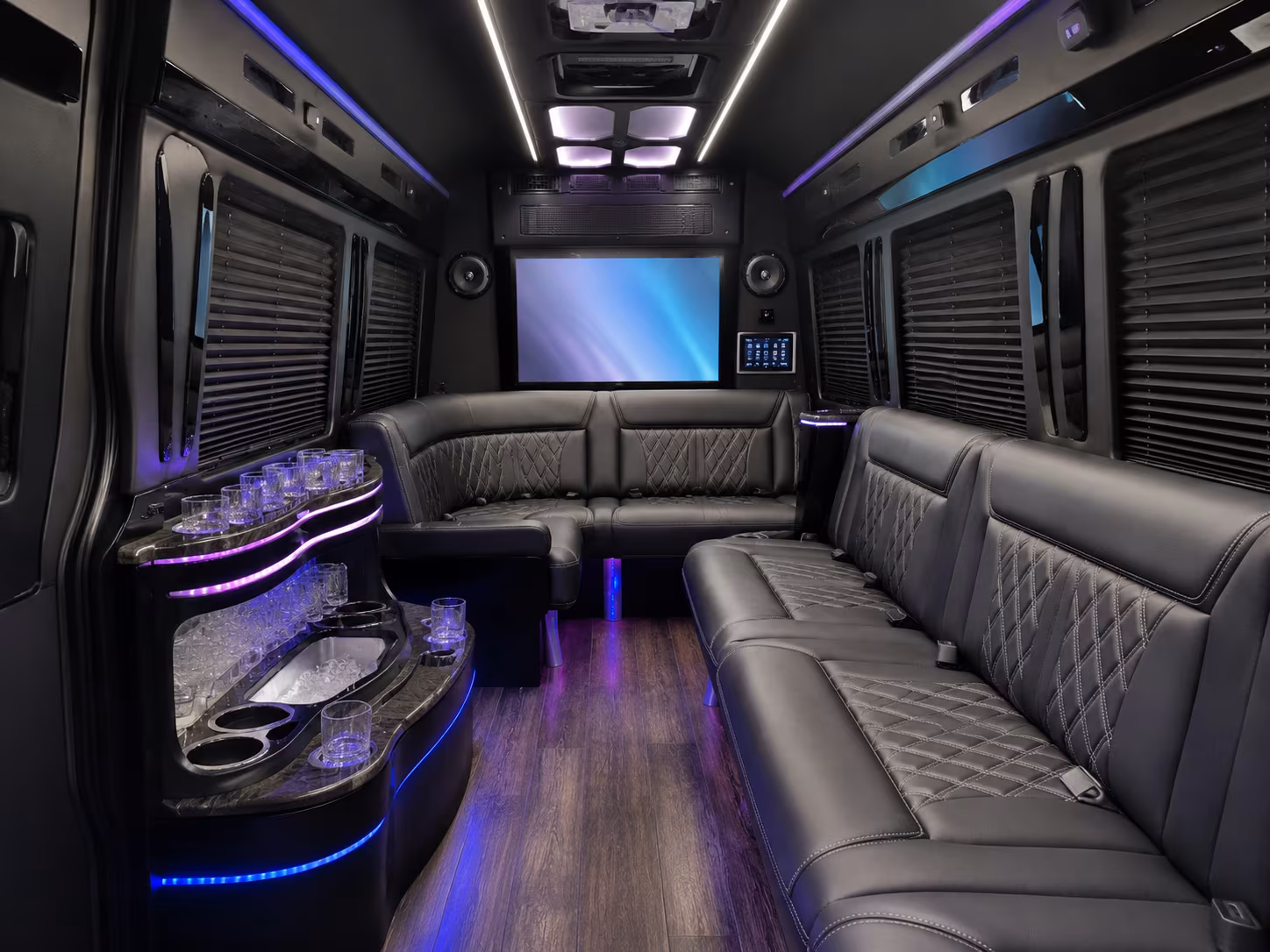 newportbeachcharterbuscompany com is the easy way to compare field trip buses to ocma and beyond